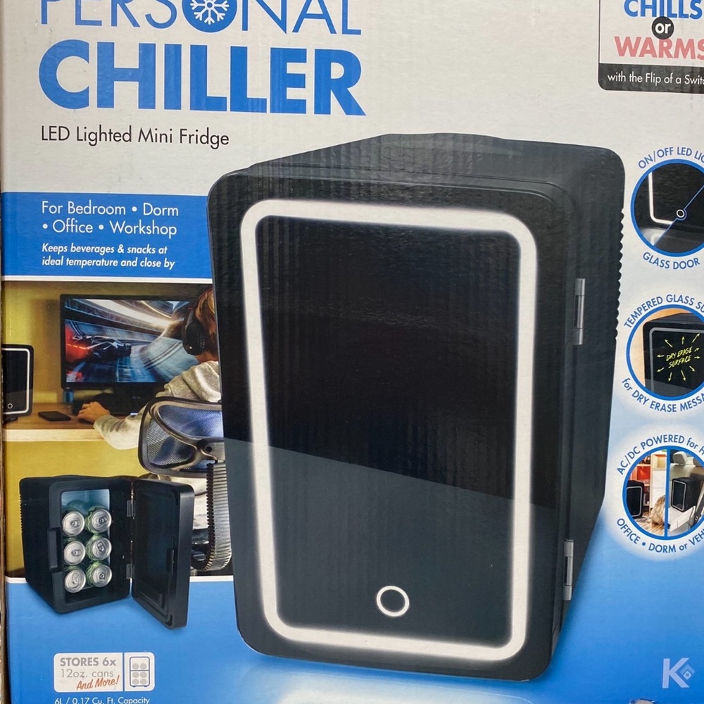 Mini fridge color black new